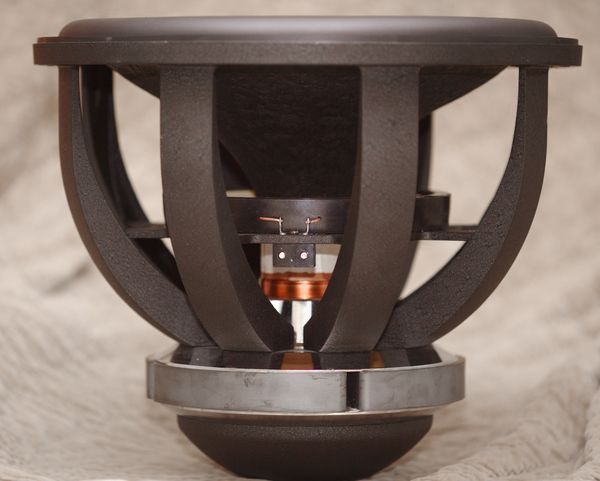 Автомобильный сабвуфер RE Audio XXX 18 Автомобильный сабвуфер RE Audio XXX 18